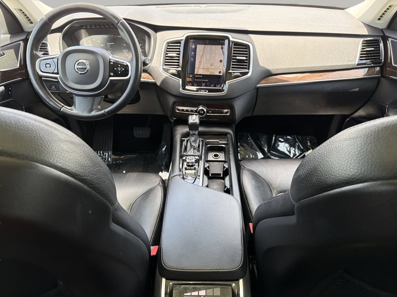 Used 2017 Volvo XC90 T6 Momentum w/ Vision Package AWD/4WD image 12