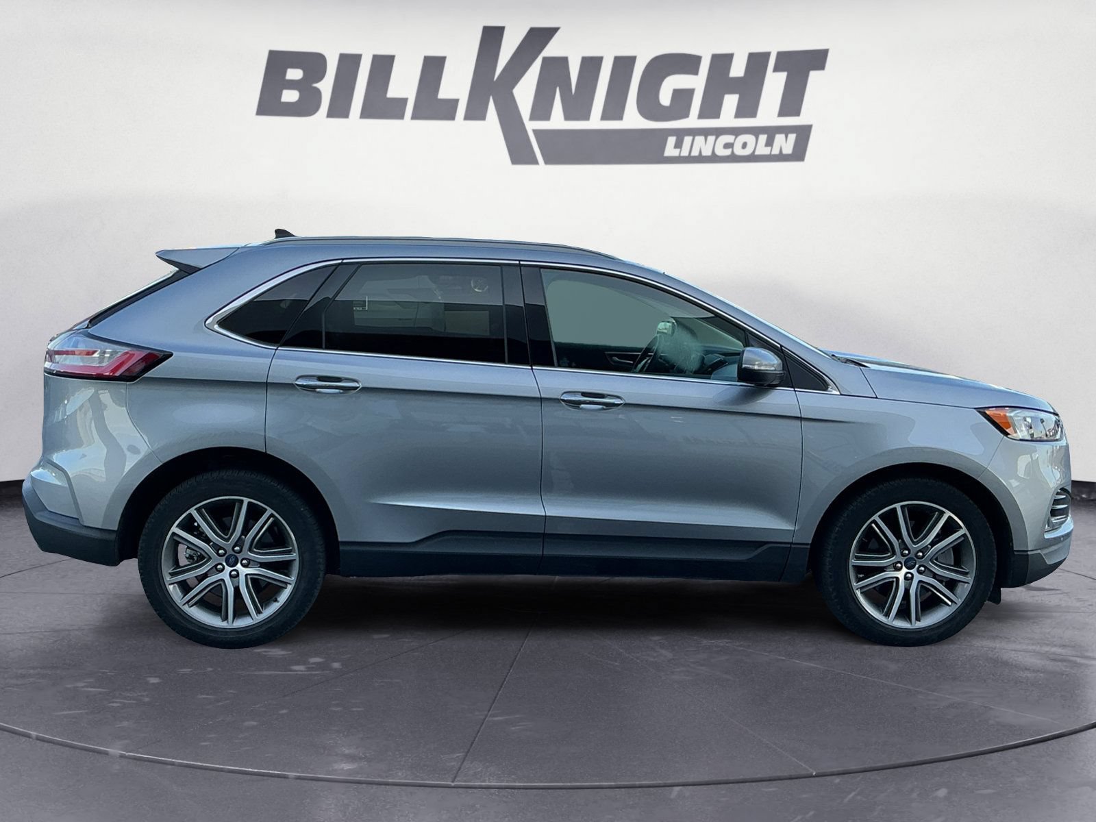 Used 2022 Ford Edge Titanium AWD/4WD image 6