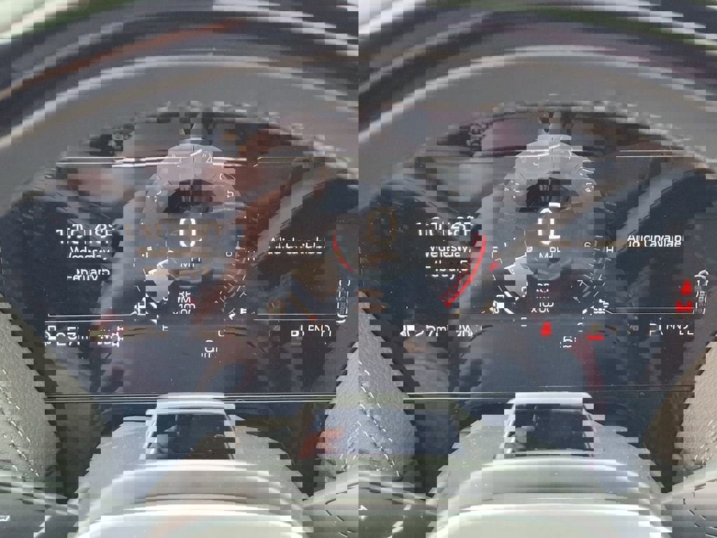 New 2025 GMC Yukon Denali w/ Denali Reserve Package image 15