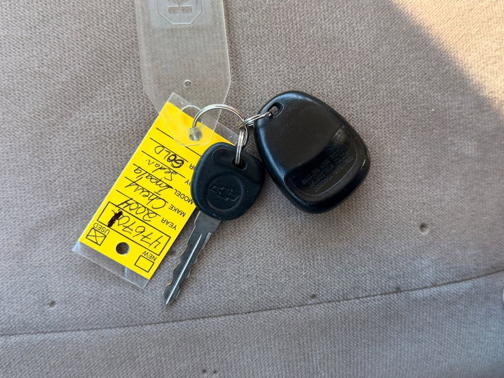 Used 2004 Chevrolet Impala w/ Preferred Equipment Group image 25