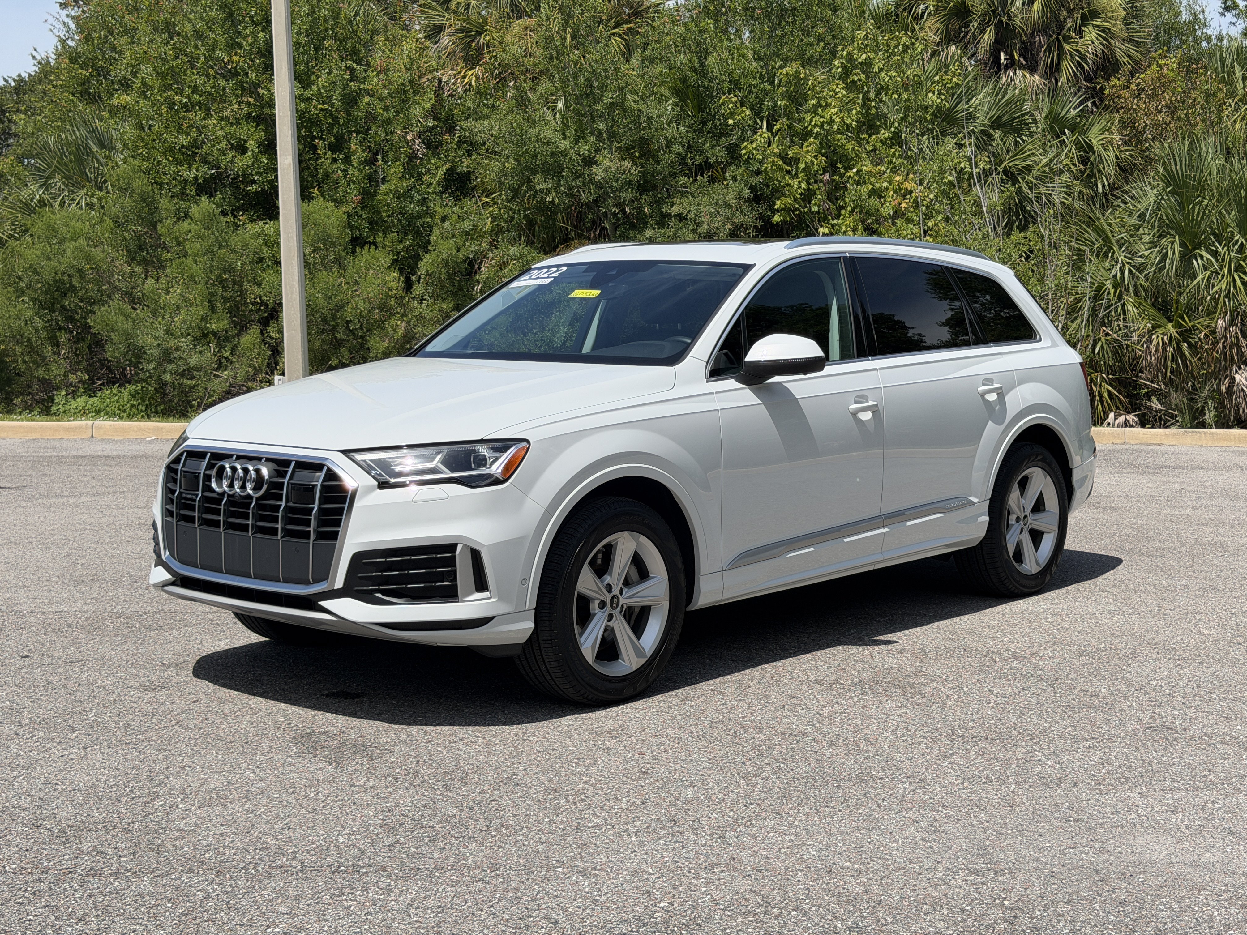 Certified 2022 Audi Q7 2.0T Premium Plus AWD/4WD image 3