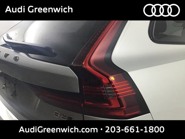 Used 2022 Volvo V90 B6 Cross Country w/ Advanced Package AWD/4WD image 28