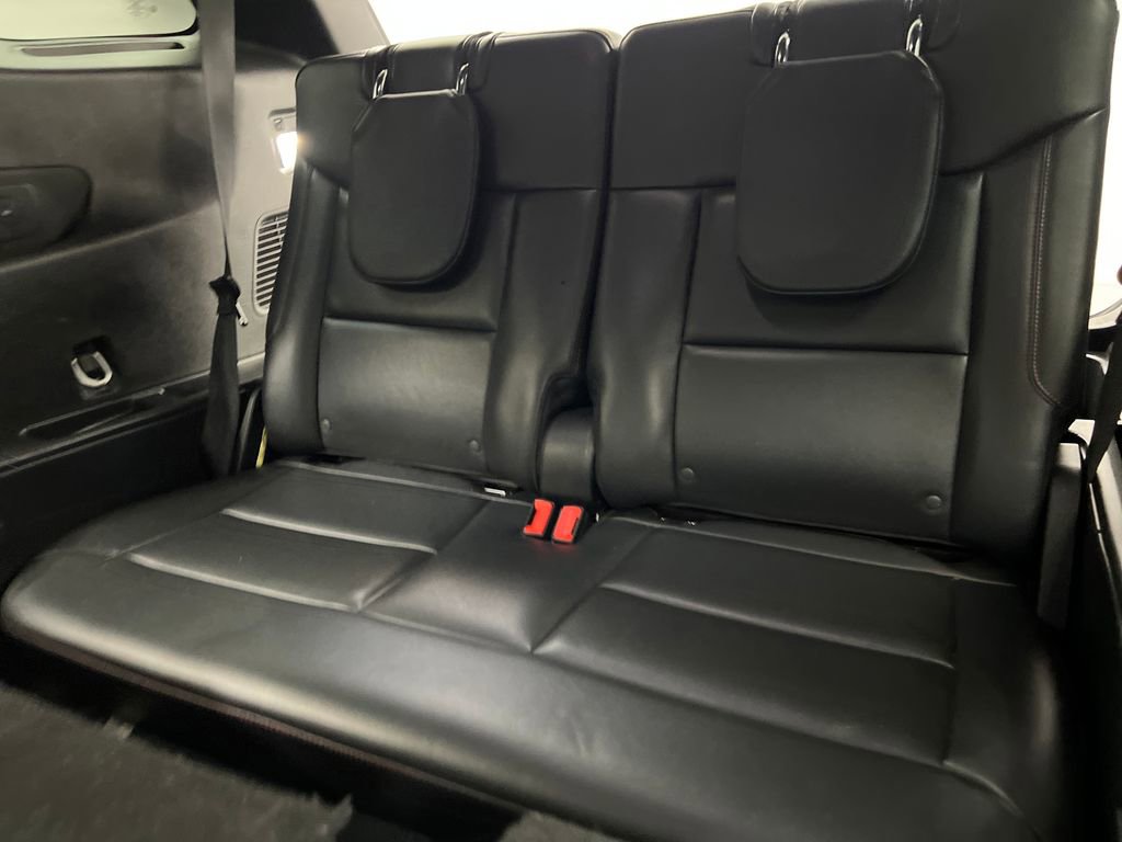 Used 2025 Ford Explorer ST-Line w/ ST-Line Street Pack AWD/4WD image 33