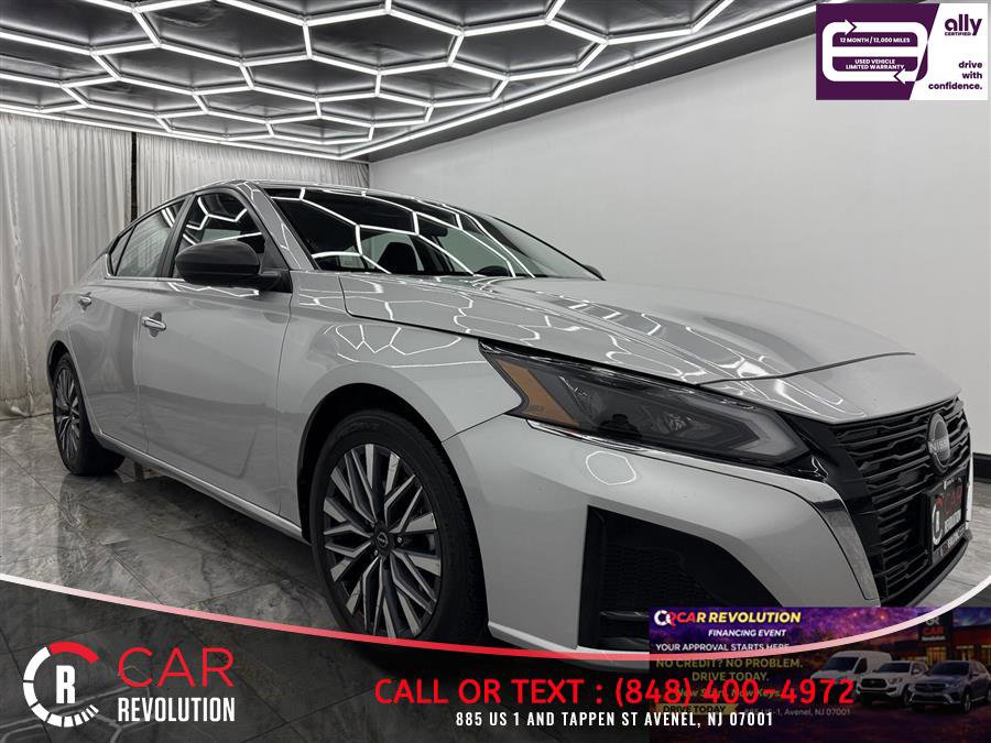 Used 2024 Nissan Altima 2.5 SV FWD image 1