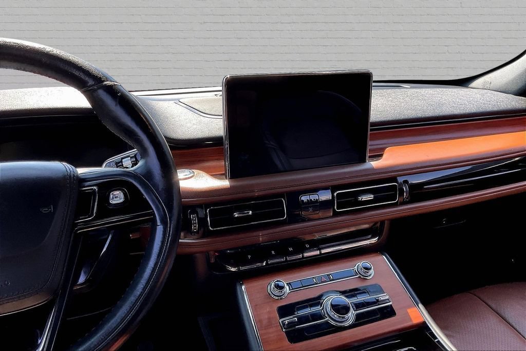 Used 2020 Lincoln Aviator Reserve w/ Elements Package Plus AWD/4WD image 9