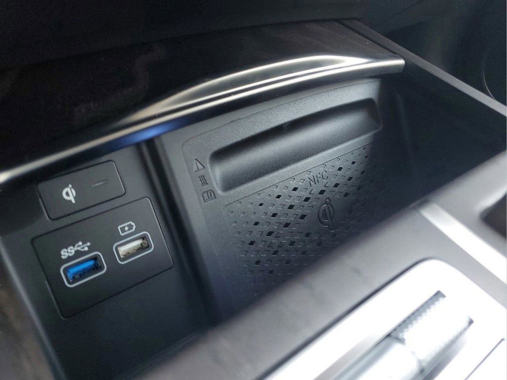 New 2023 Genesis G80 image 16