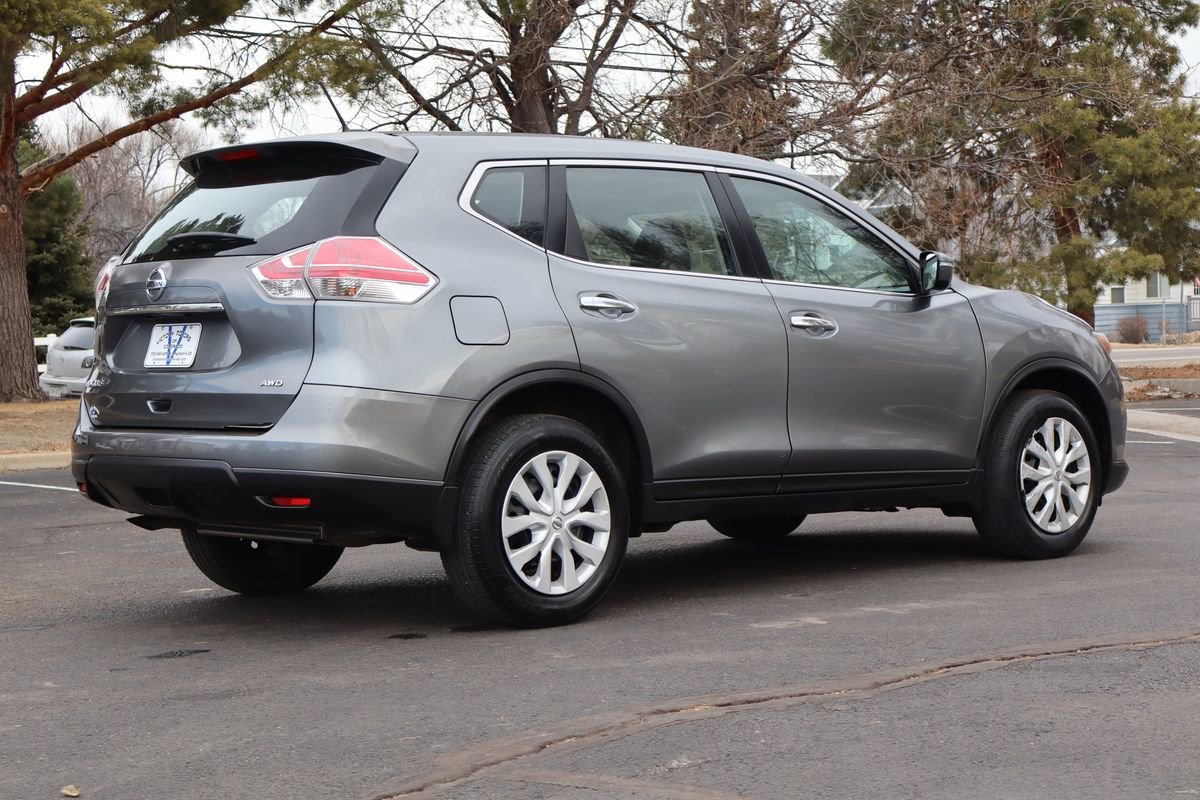 Used 2015 Nissan Rogue S image 5