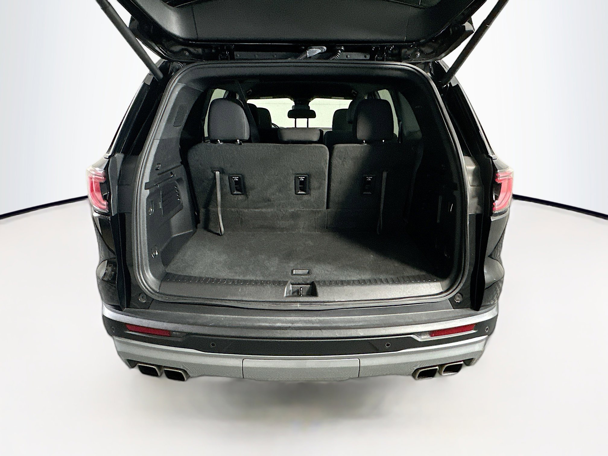 Used 2025 GMC Acadia Elevation image 30