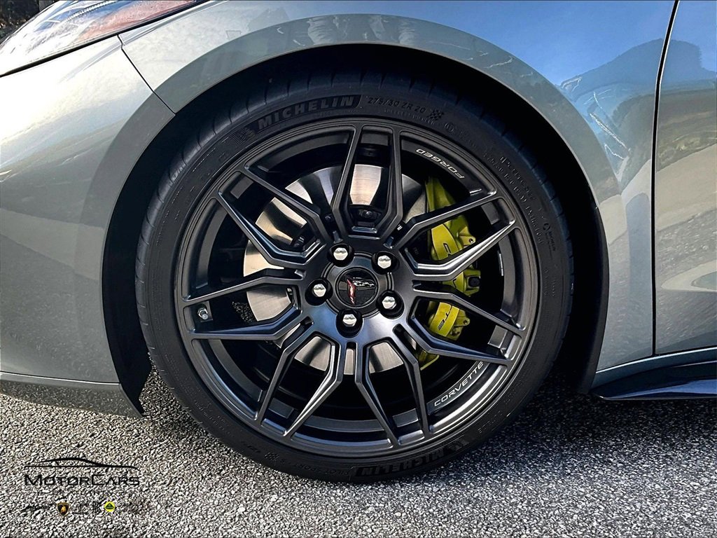 Used 2023 Chevrolet Corvette Z06 image 8