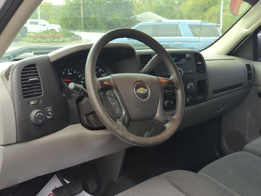 Used 2013 Chevrolet Silverado 1500 W/T RWD image 11