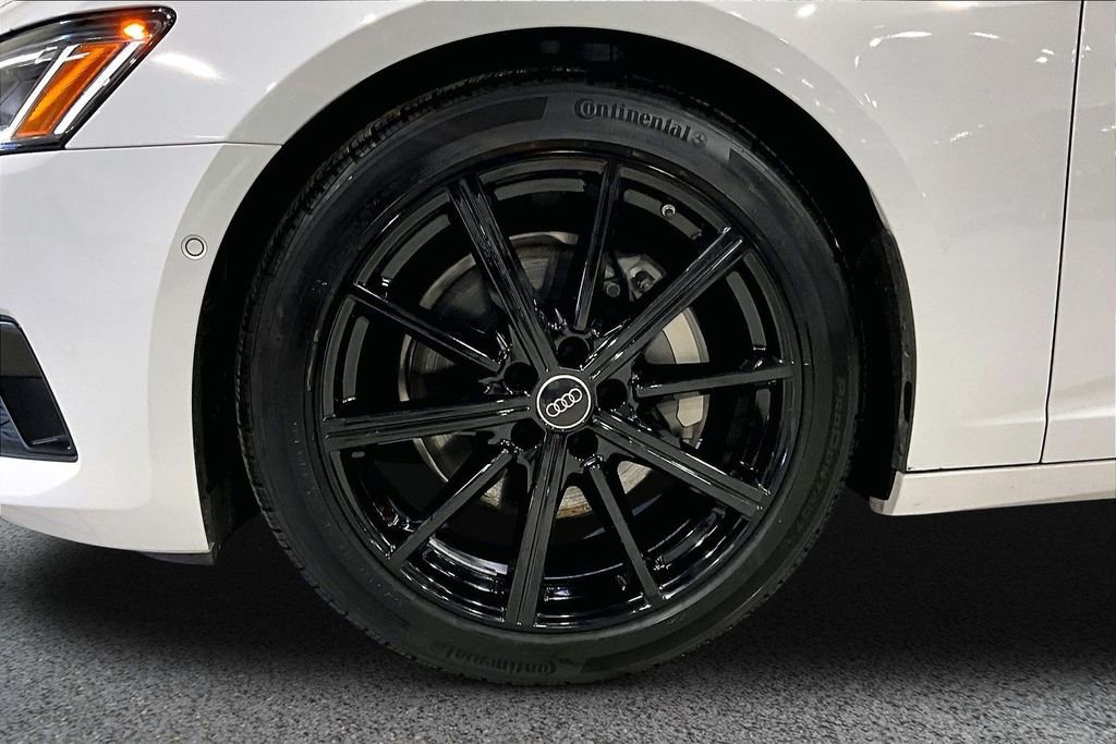 Used 2025 Audi A6 Premium Plus image 34