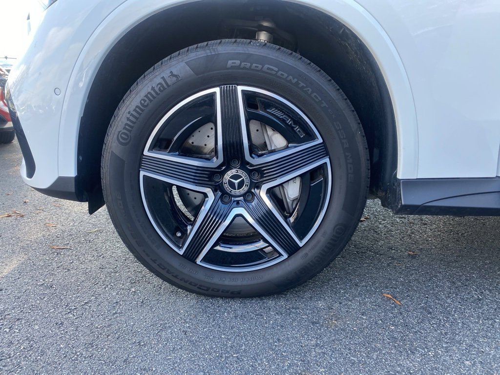 Used 2025 Mercedes-Benz GLC 350e 4MATIC image 29