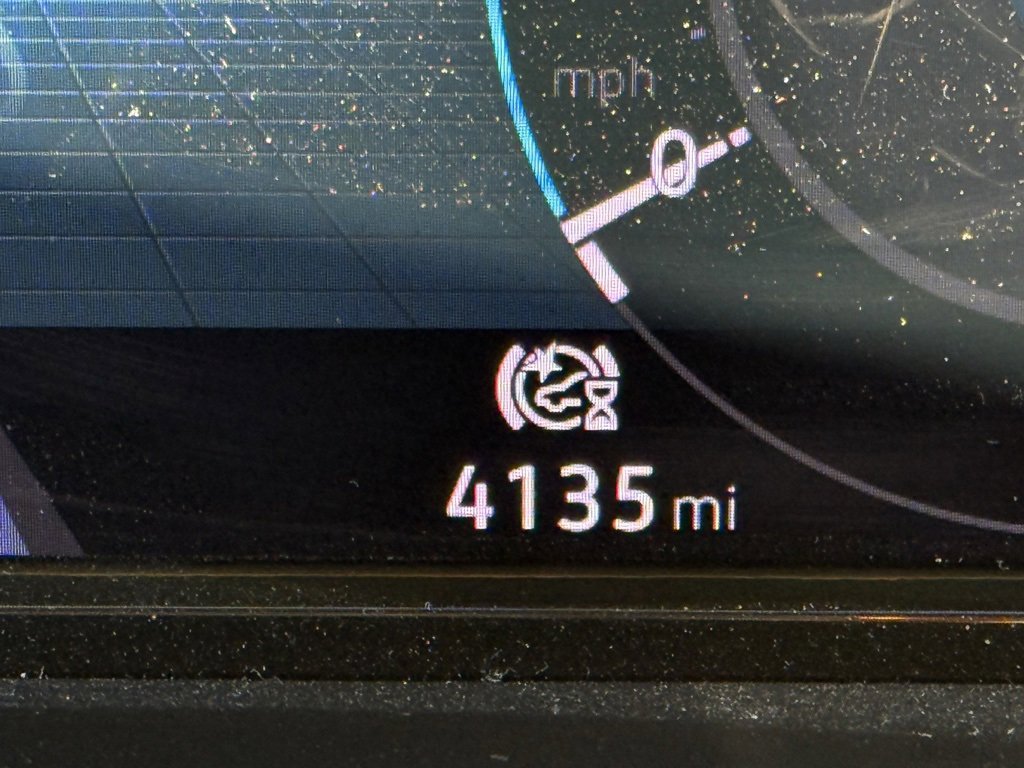 Used 2025 Volkswagen Atlas SE image 13