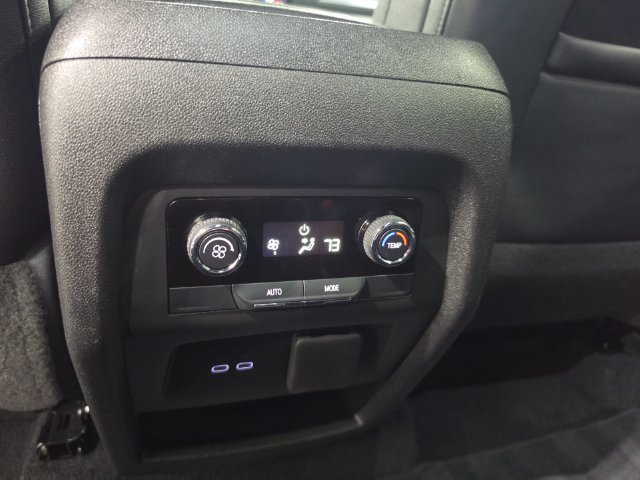 Used 2026 Chevrolet Traverse LT w/ Driver Confidence Package AWD/4WD image 25