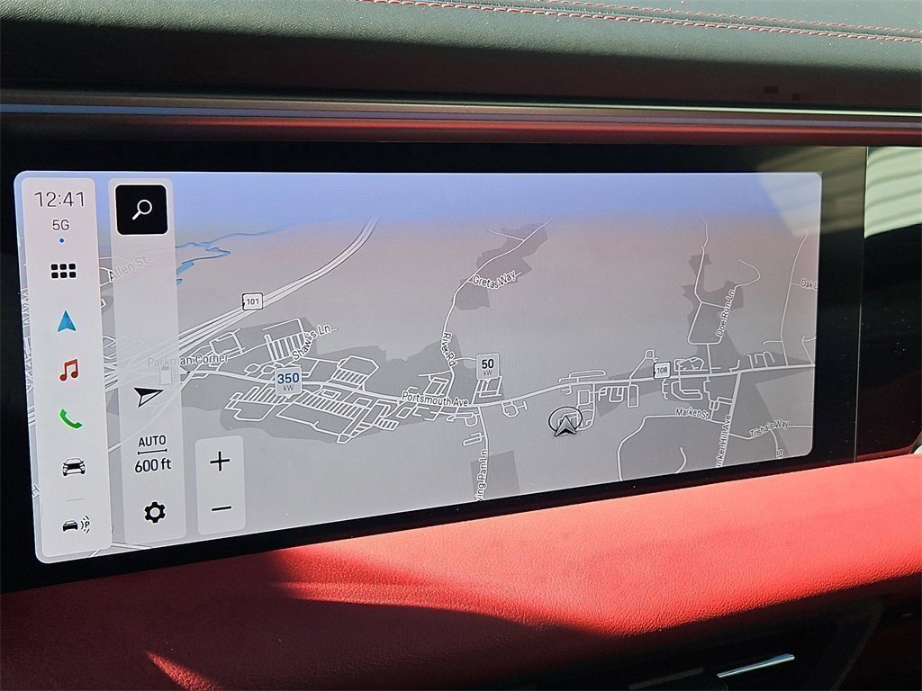 Certified 2025 Porsche Macan 4 Electric image 18