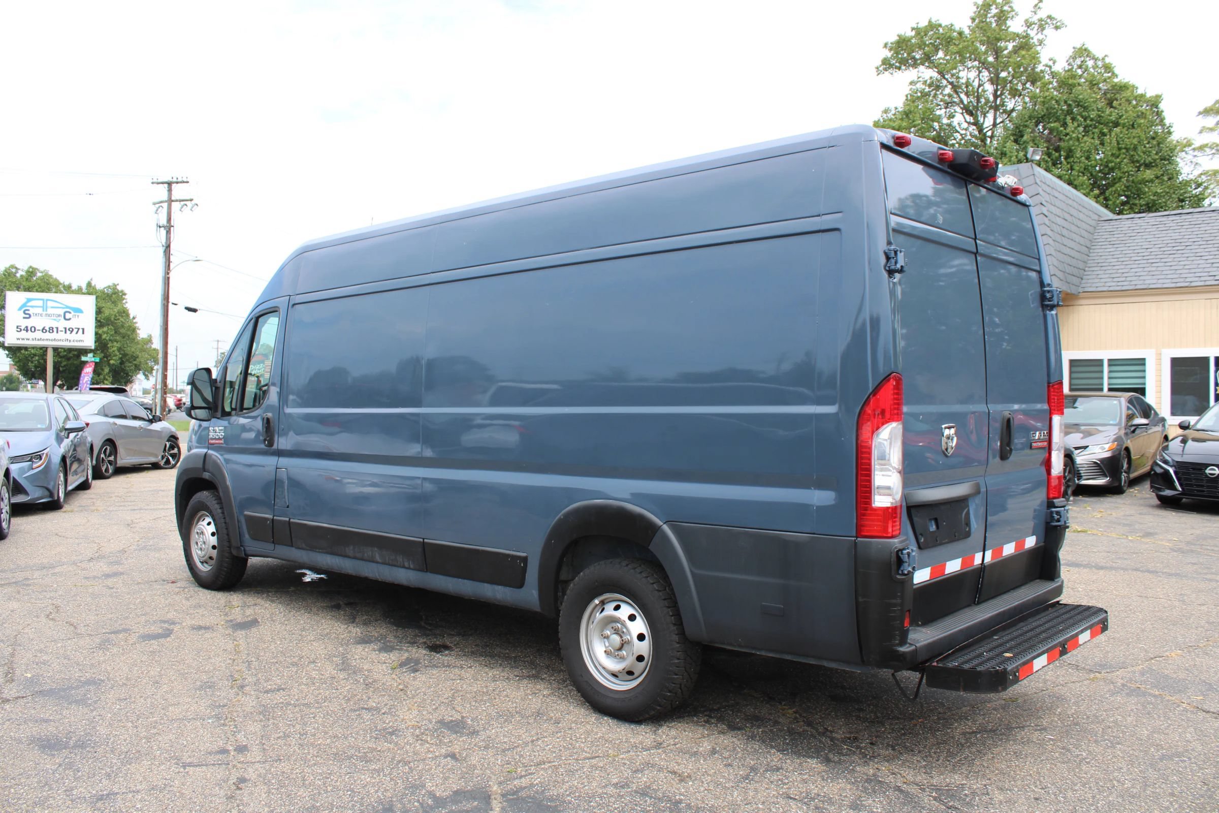 Used 2020 RAM ProMaster 3500 FWD image 2