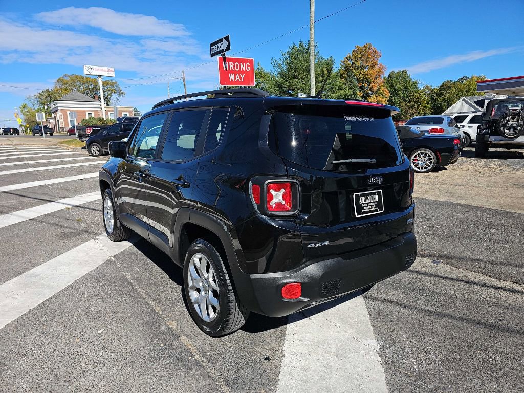 Used 2017 Jeep Renegade Latitude image 6