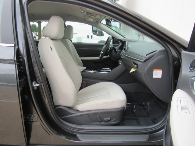 Used 2023 Hyundai Sonata SEL image 21