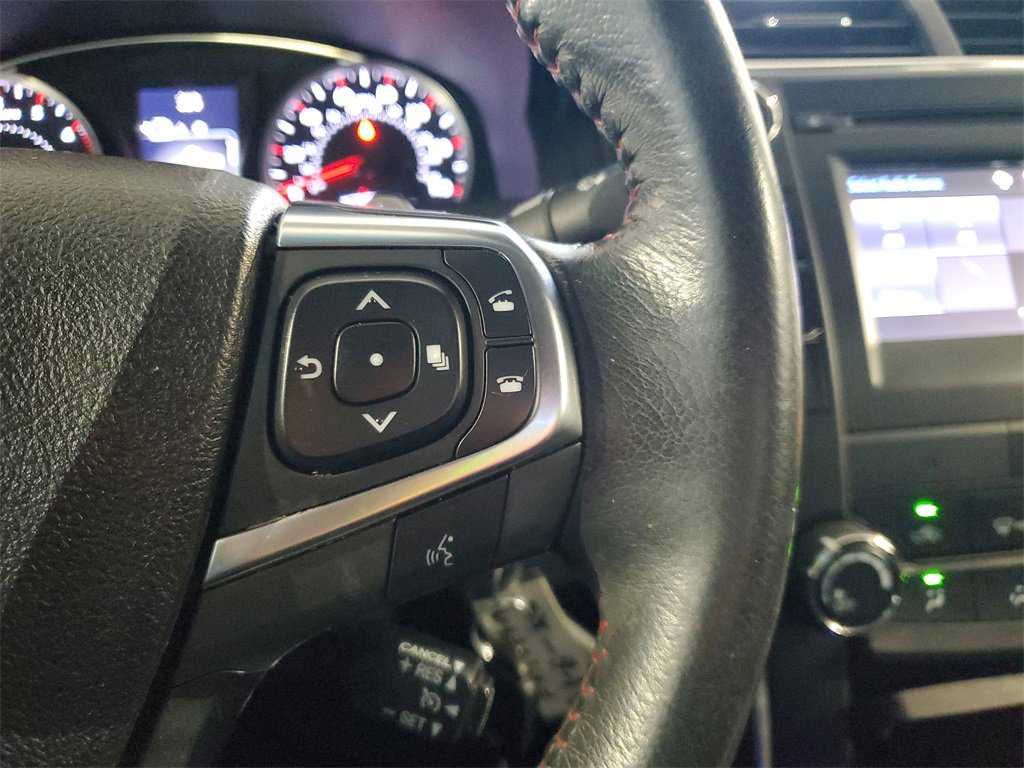 Used 2017 Toyota Camry XLE image 21