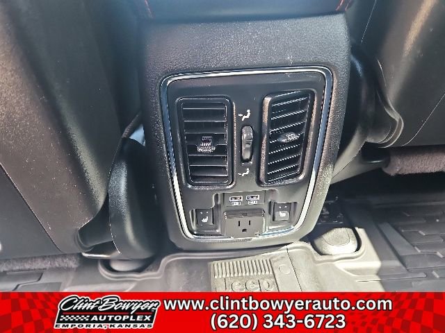 Used 2021 Jeep Grand Cherokee Trailhawk AWD/4WD image 23