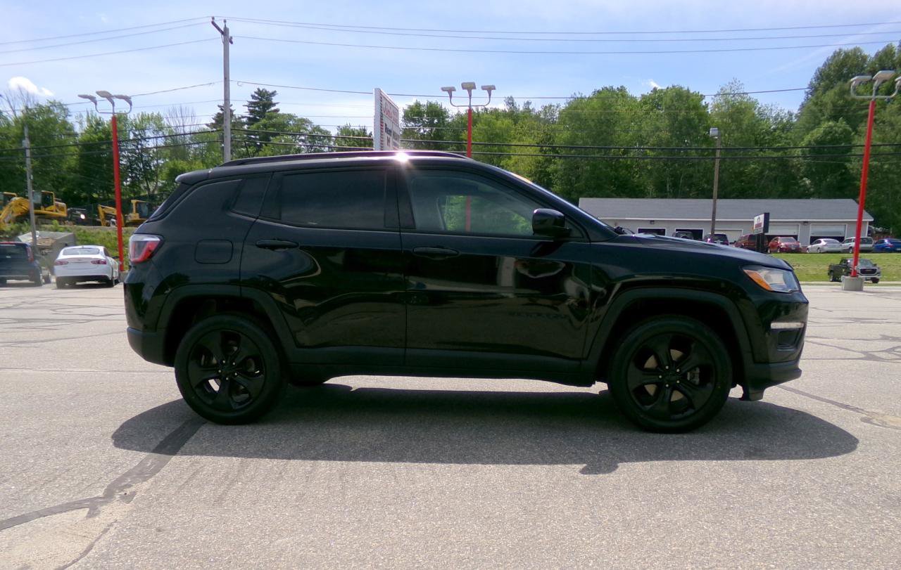 Used 2019 Jeep Compass Latitude AWD/4WD image 2