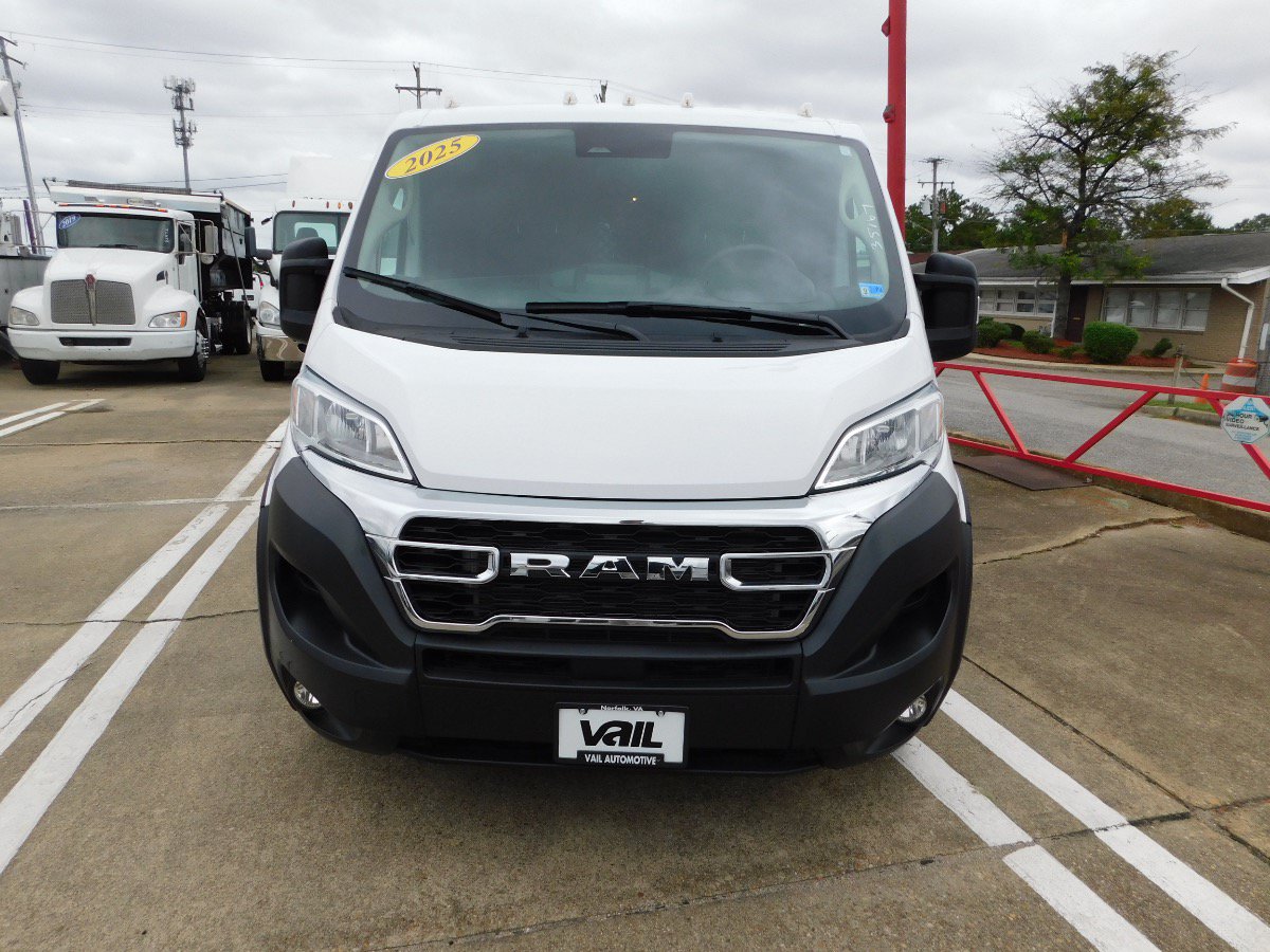 Used 2025 RAM ProMaster 2500 w/ U-Haul Equipment Group FWD image 6