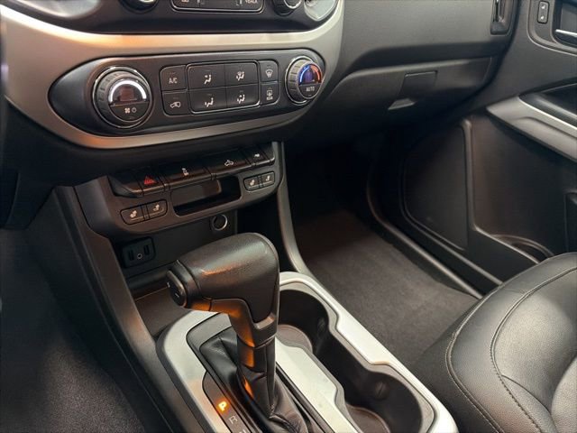 Used 2020 Chevrolet Colorado LT w/ Colorado RST Special Edition image 22