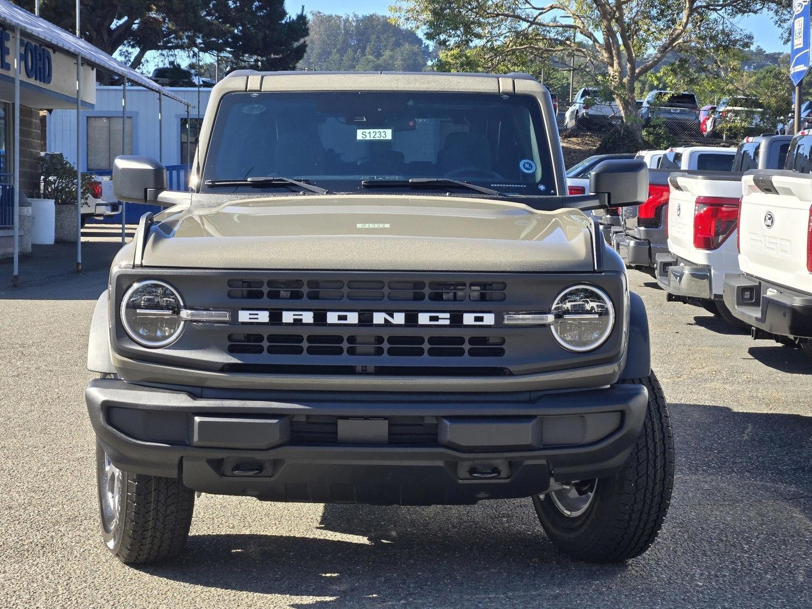 New 2025 Ford Bronco Big Bend image 3
