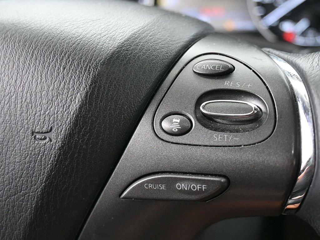 Used 2023 Nissan Murano SV image 20