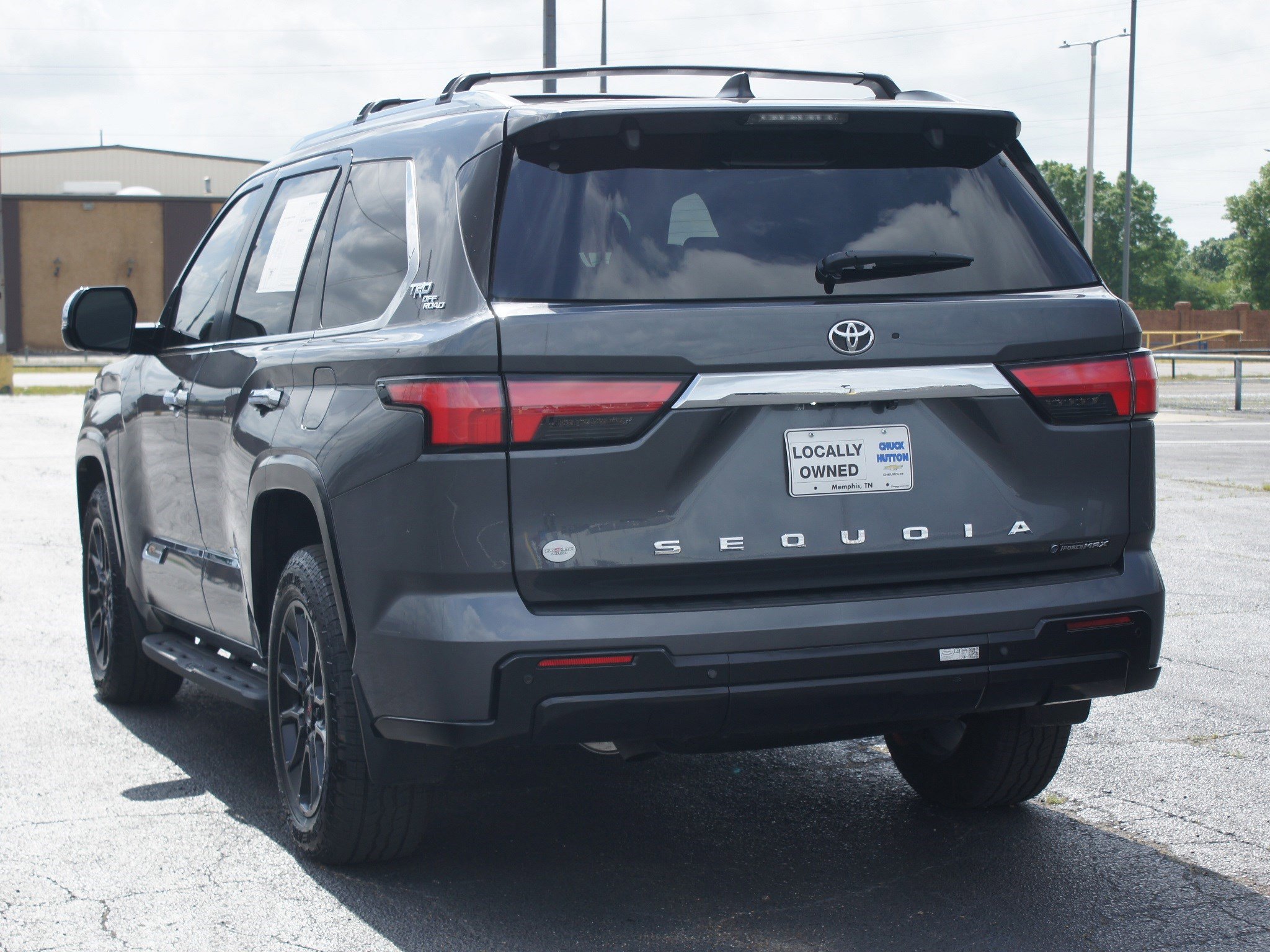 Used 2025 Toyota Sequoia 1794 Edition w/ TRD Off-Road Package AWD/4WD image 17