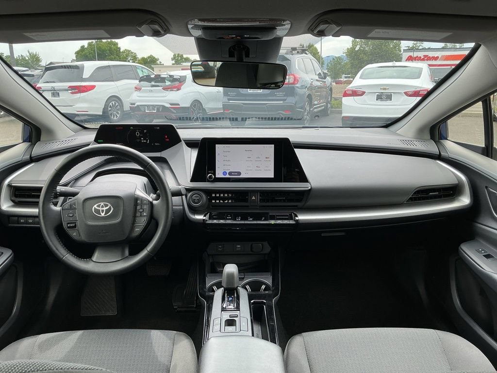 Used 2025 Toyota Prius LE FWD image 22