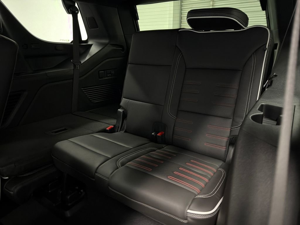 New 2026 GMC Yukon AT4 Ultimate AWD/4WD image 14