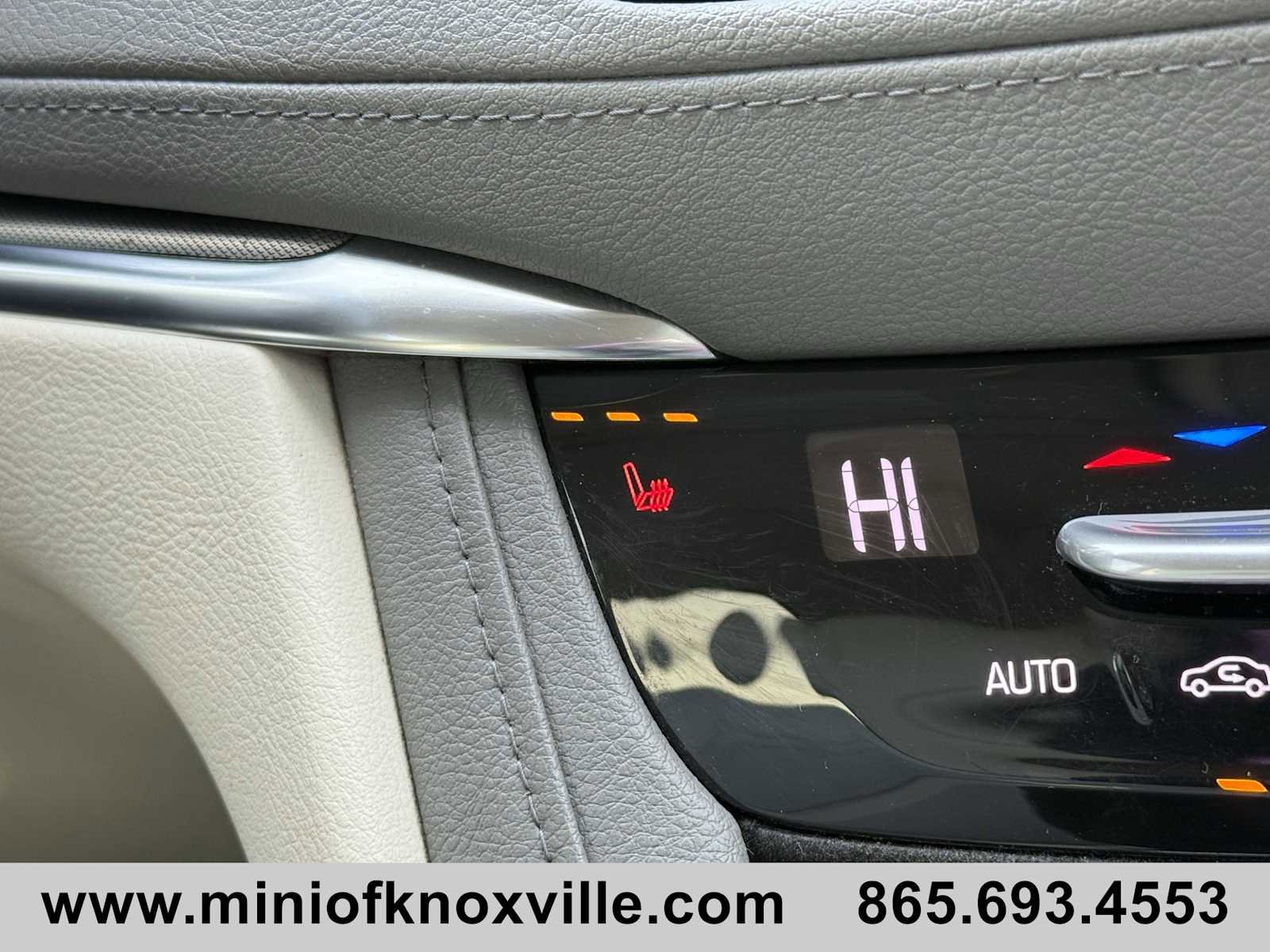 Used 2017 Cadillac XT5 Luxury w/ Driver Awareness Package image 23