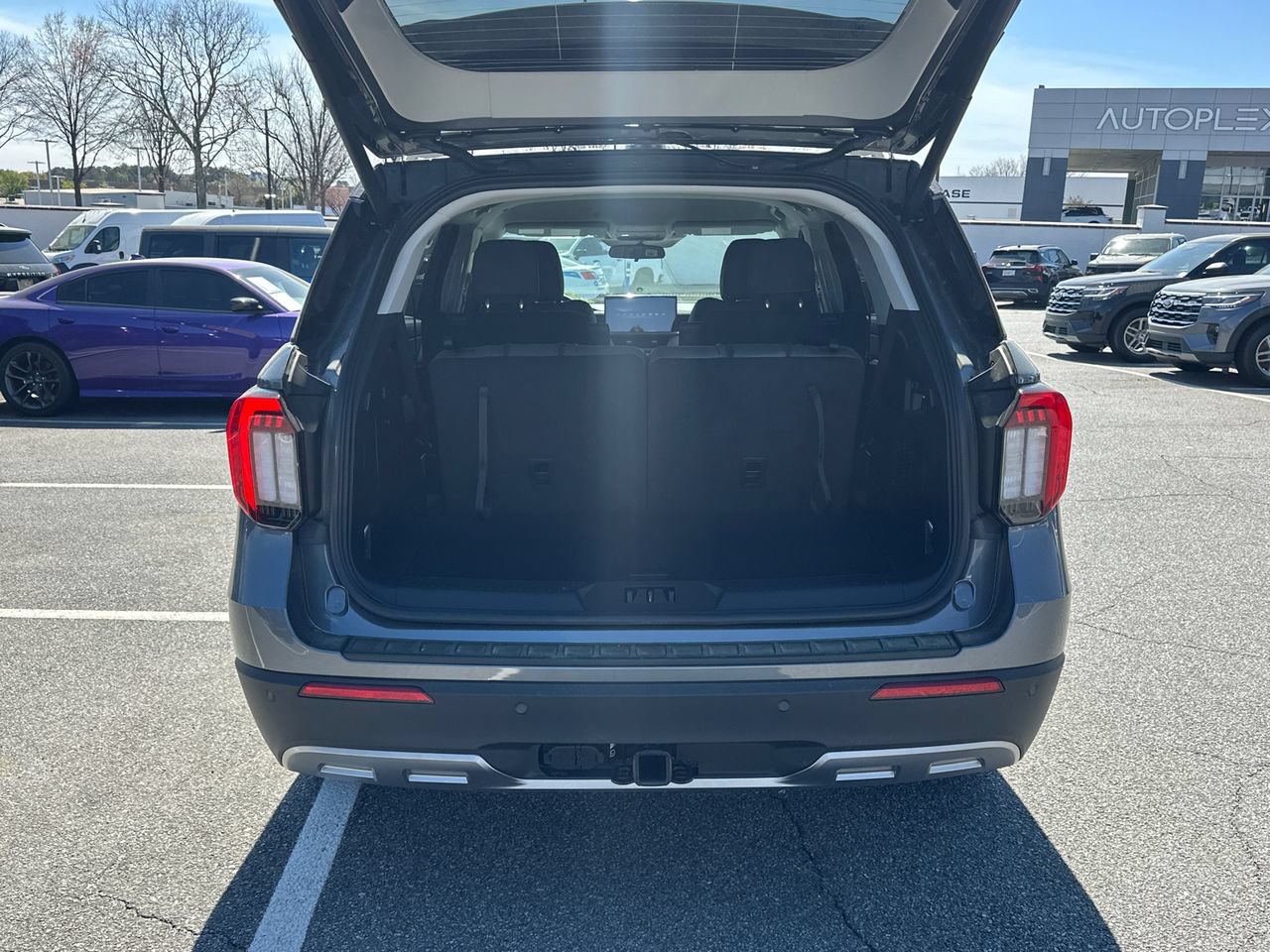 New 2026 Ford Explorer Active w/ Active Comfort Package RWD image 18