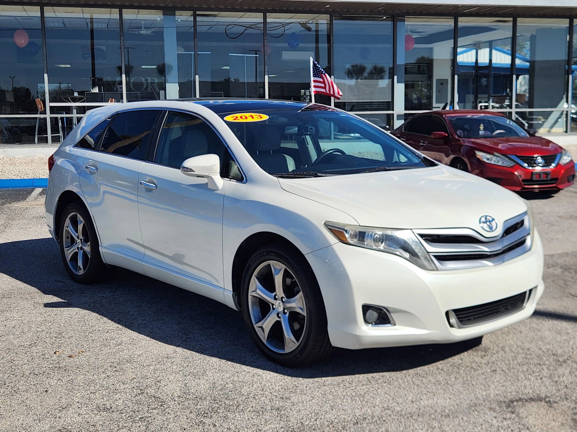Used 2013 Toyota Venza Limited w/ Tow Prep Pkg image 9