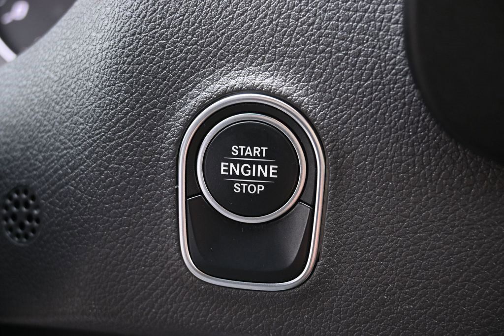 Used 2025 Mercedes-Benz Sprinter 2500 image 18