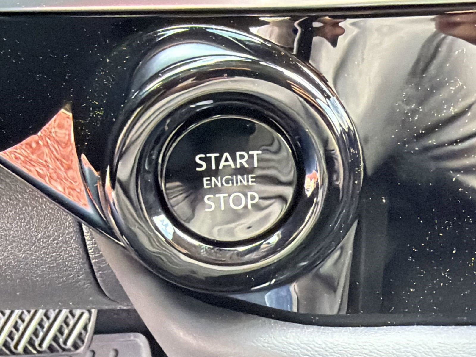 New 2026 Nissan Pathfinder SL image 25