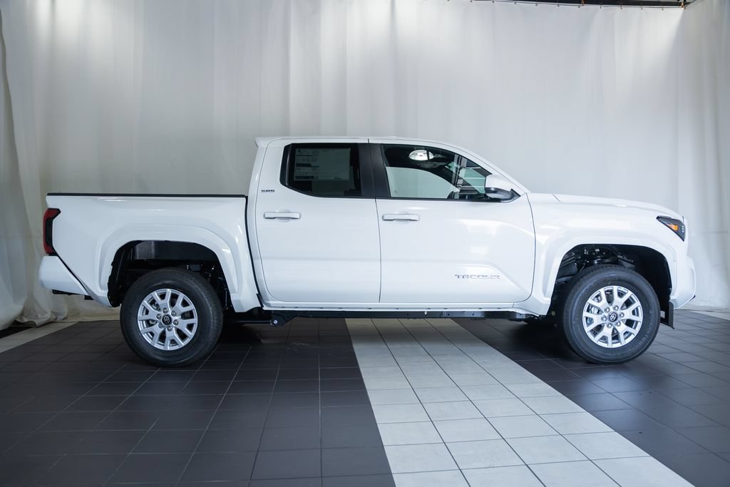 New 2026 Toyota Tacoma SR5 AWD/4WD image 3