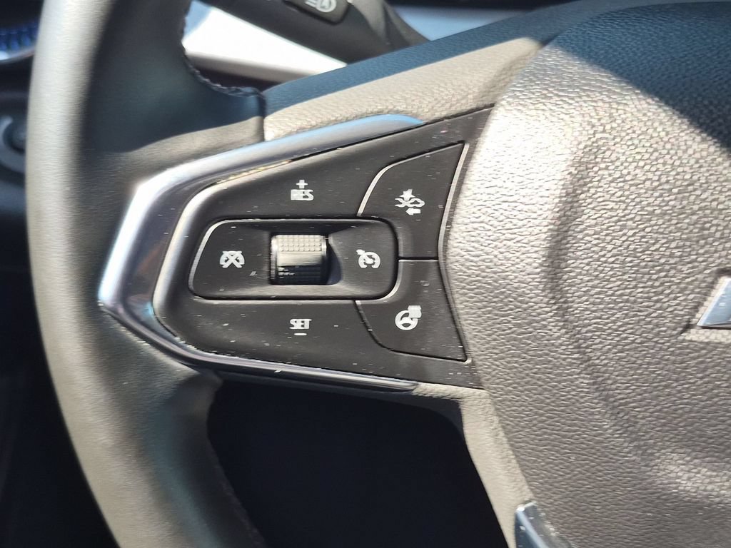 Used 2025 Chevrolet Trax LT w/ LT Convenience Package FWD image 21