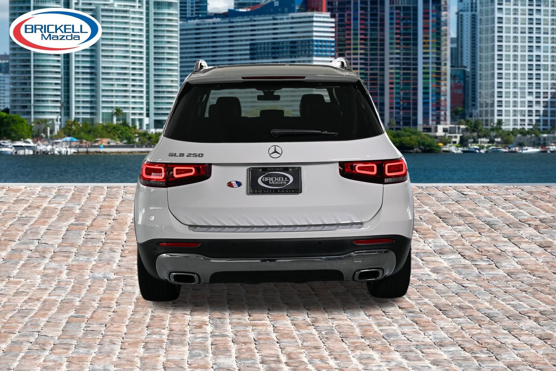 Used 2022 Mercedes-Benz GLB 250 image 3