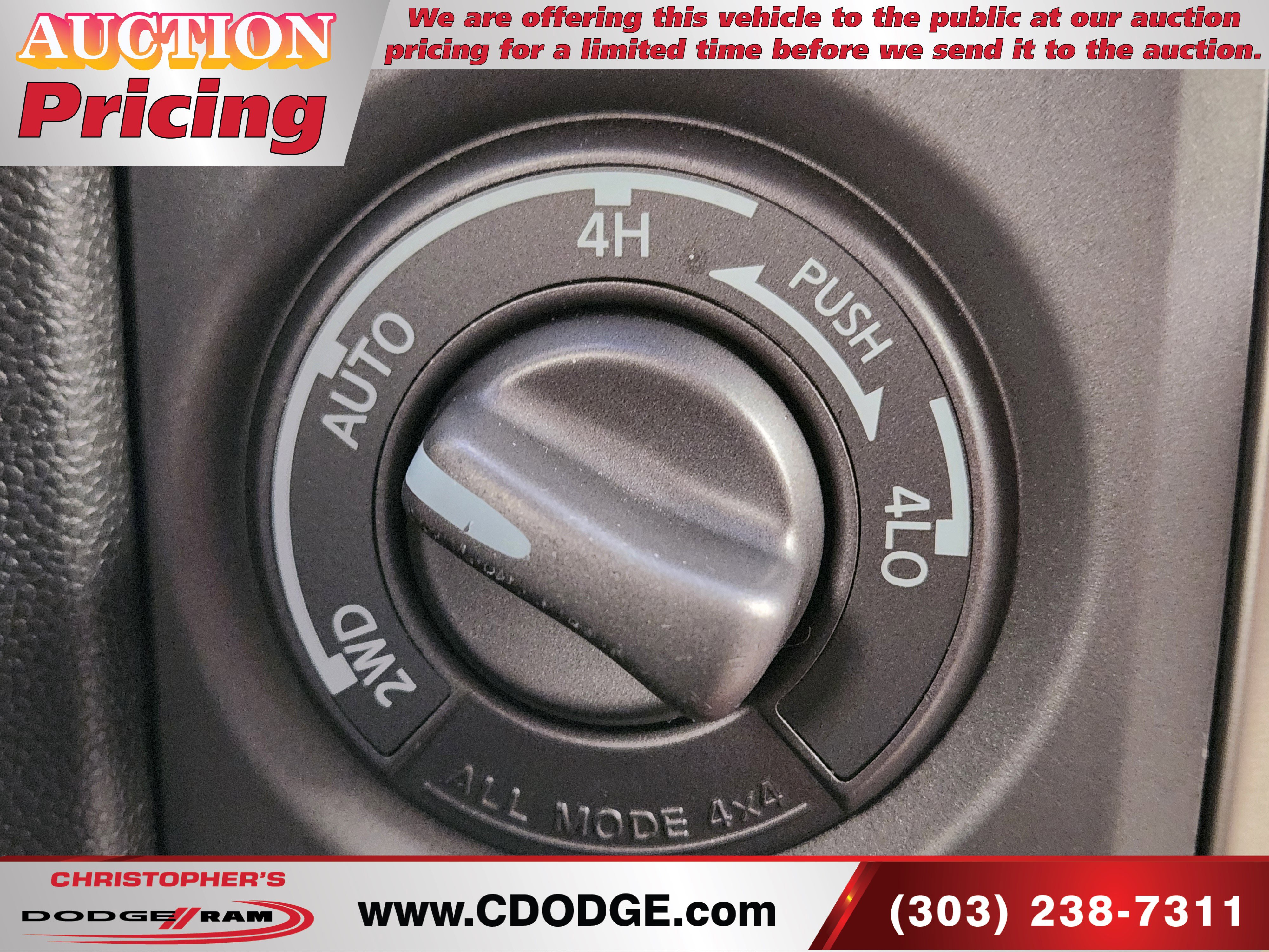 Used 2004 INFINITI QX56 4WD w/ Smart Vision Pkg image 29