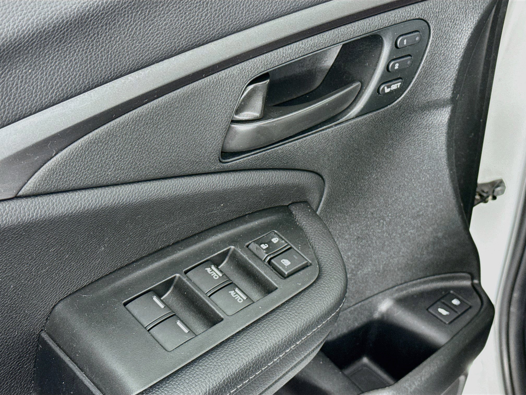 Certified 2023 Honda Passport EX-L image 17