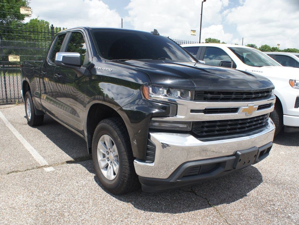 Used 2021 Chevrolet Silverado 1500 LT RWD image 3