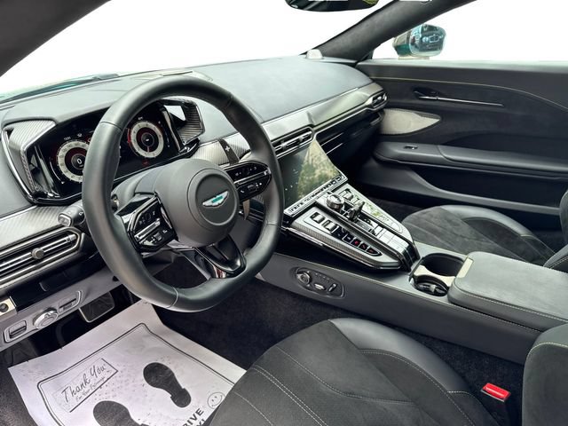 Used 2025 Aston Martin V8 Vantage Coupe RWD image 11