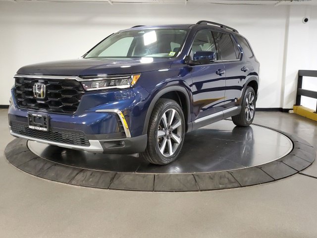 Used 2024 Honda Pilot Touring image 13