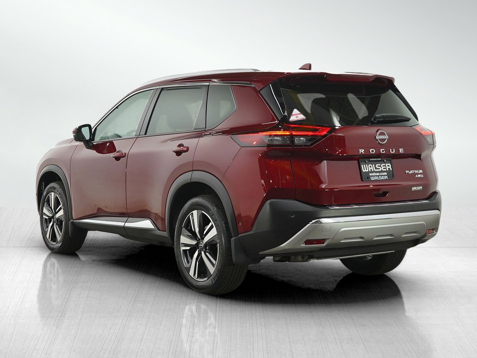 Used 2023 Nissan Rogue Platinum AWD/4WD image 4