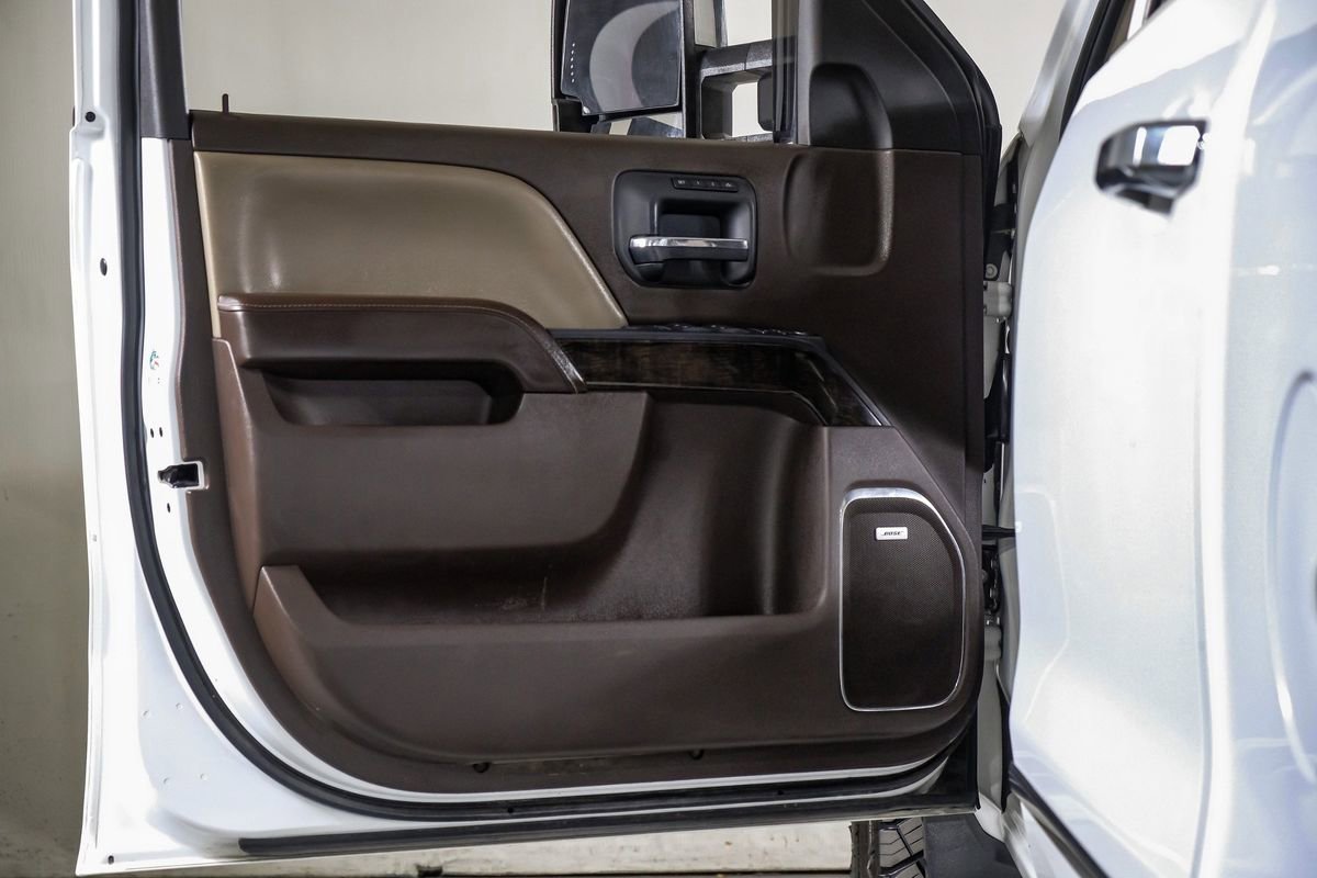 Used 2015 GMC Sierra 3500 Denali w/ Duramax Plus Package image 32