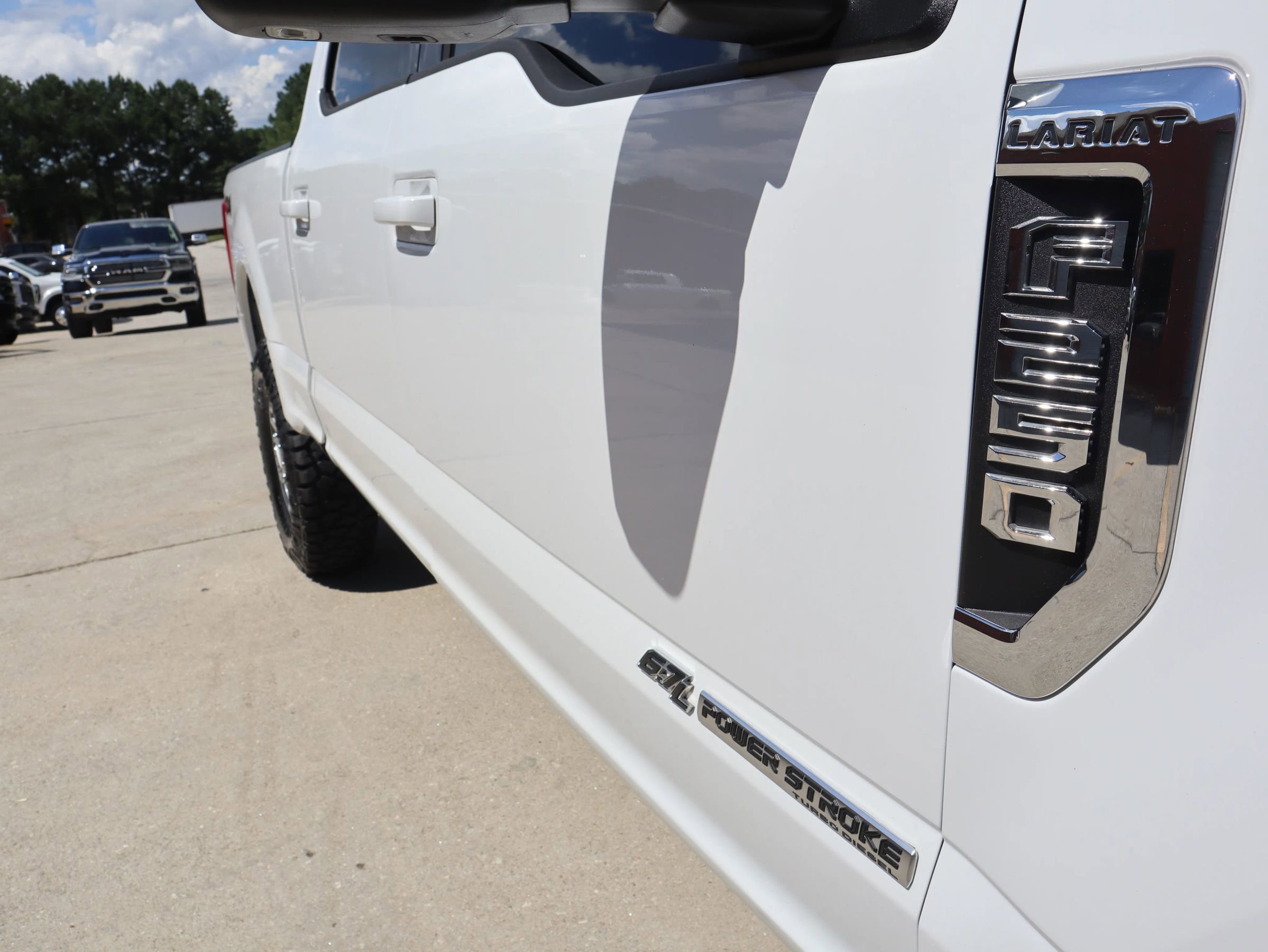 Used 2019 Ford F250 Lariat w/ Lariat Value Package image 33