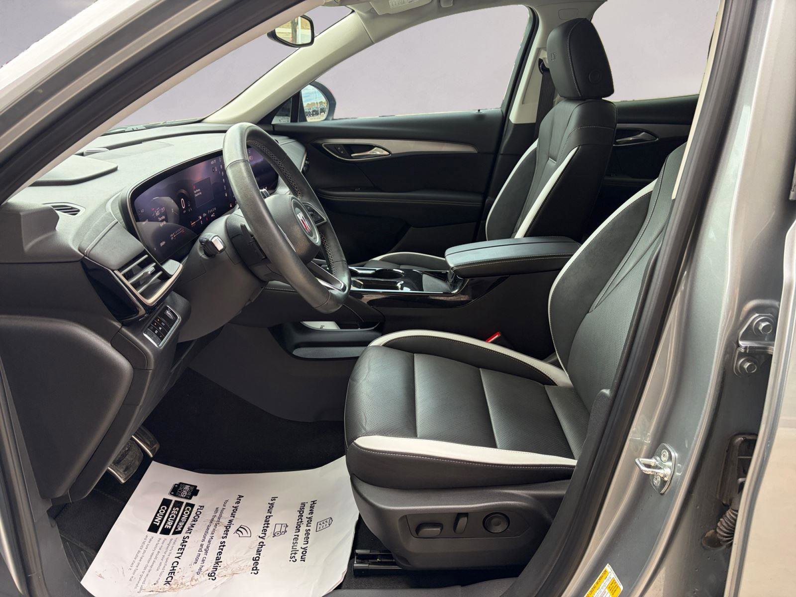 Used 2024 Buick Envision Sport Touring image 9