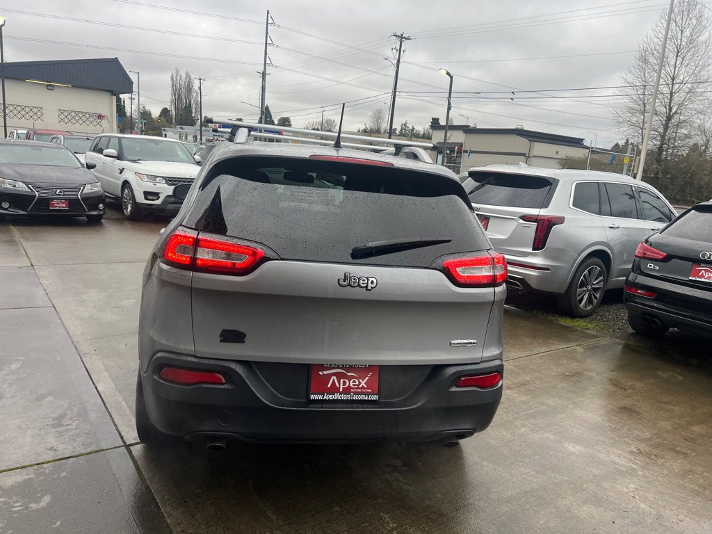 Used 2014 Jeep Cherokee Latitude FWD image 6